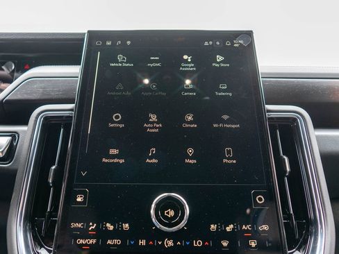 New 2026 GMC Yukon XL Denali w/ Denali Reserve Package image 27