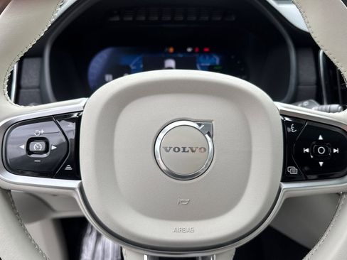 Certified 2026 Volvo XC90 T8 Ultra w/ Lounge Package AWD/4WD image 28