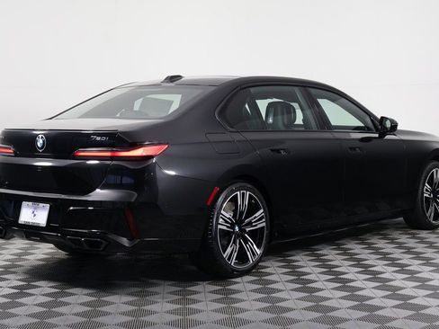 New 2026 BMW 760i xDrive w/ Executive Package image 2