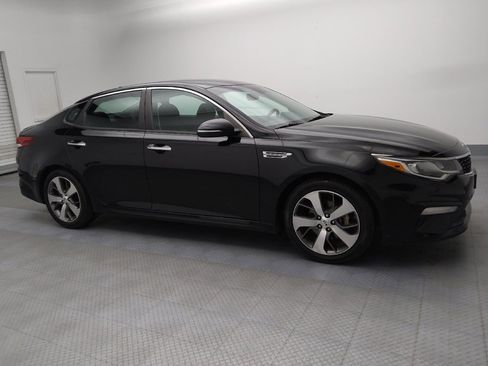 Used 2020 Kia Optima S image 11