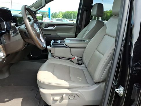 Used 2026 GMC Sierra 1500 SLT AWD/4WD image 14