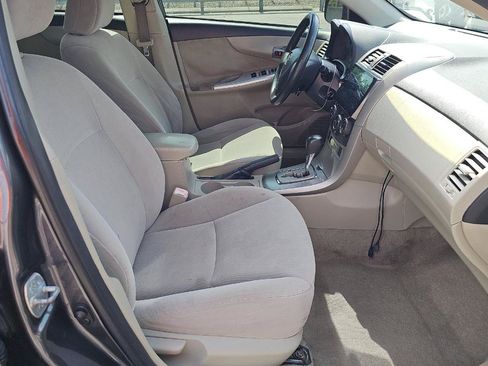 Used 2011 Toyota Corolla LE FWD image 8