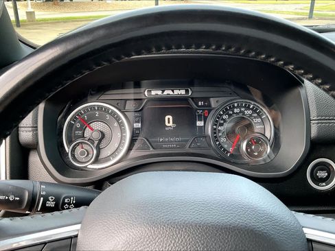 Used 2023 RAM 1500 Laramie AWD/4WD image 25