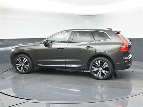 Used 2022 Volvo XC60 B5 Inscription w/ Protection Package Premier image 5