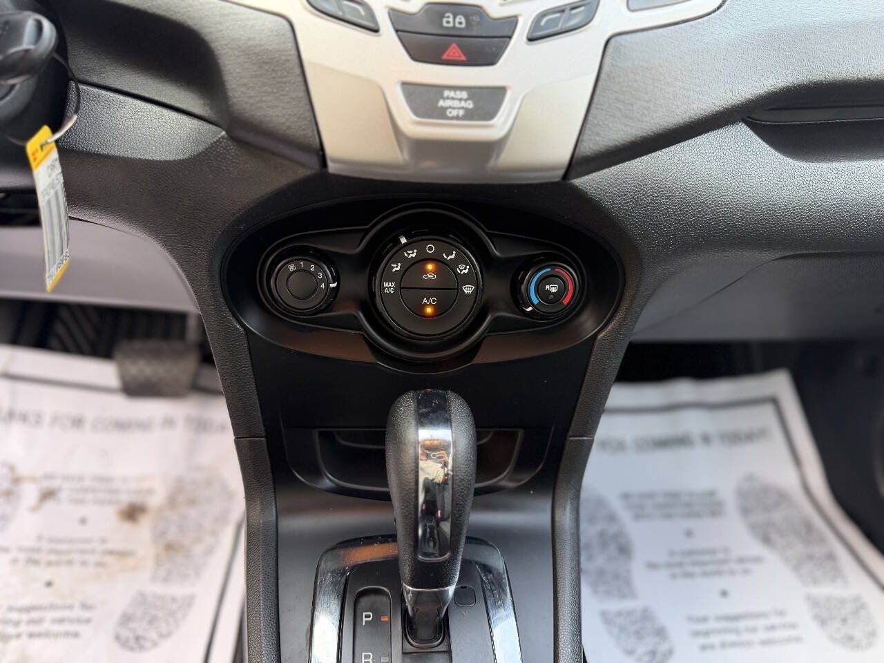 Used 2013 Ford Fiesta SE FWD image 14