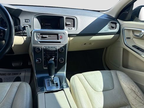 Used 2012 Volvo S60 T5 FWD image 28