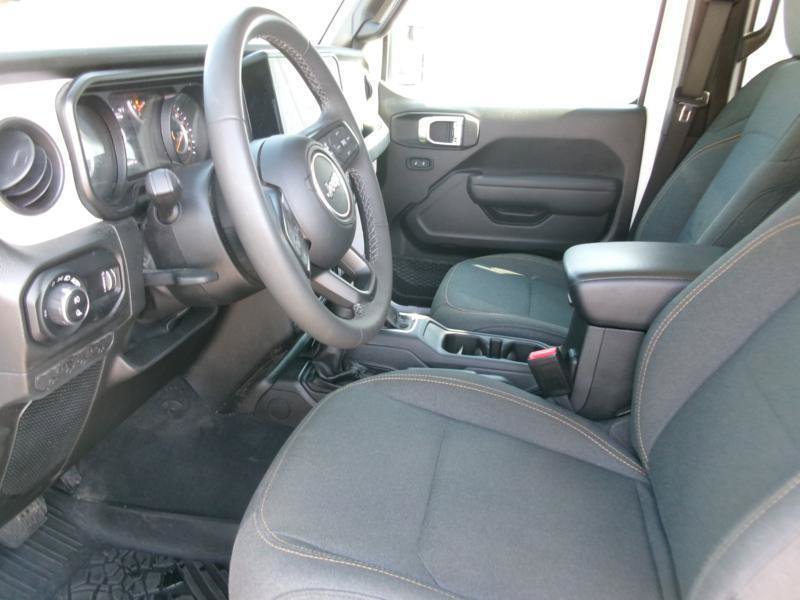 Used 2025 Jeep Gladiator Sport AWD/4WD image 13