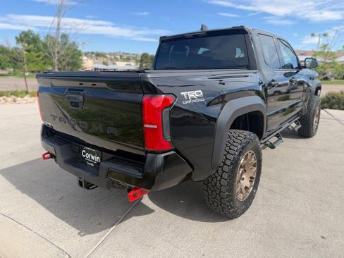 Used 2026 Toyota Tacoma TRD Off-Road AWD/4WD image 8