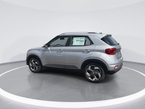 New 2026 Hyundai Venue SEL FWD image 6