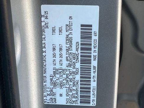 Used 2025 Toyota Tacoma TRD Off-Road image 29