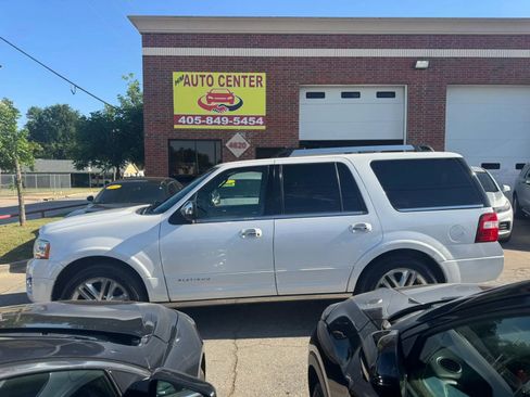 Used 2017 Ford Expedition Platinum RWD image 7