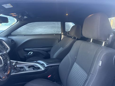 Used 2021 Dodge Challenger SXT w/ Blacktop Package image 8