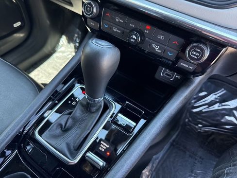 Used 2023 Jeep Compass Limited w/ Sun and Sound Group AWD/4WD image 33