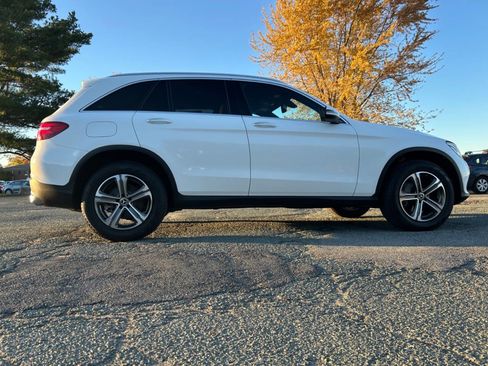 Used 2019 Mercedes-Benz GLC 300 4MATIC w/ Multimedia Package image 13