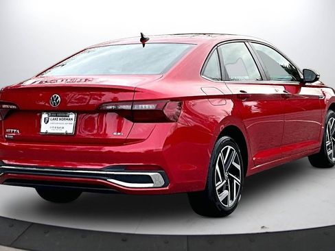 Used 2022 Volkswagen Jetta SEL image 9