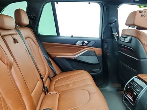 Used 2022 BMW X5 M50i w/ Executive Package AWD/4WD image 25