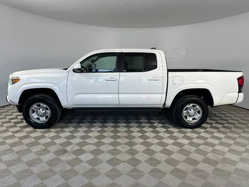 Used 2021 Toyota Tacoma SR AWD/4WD image 4