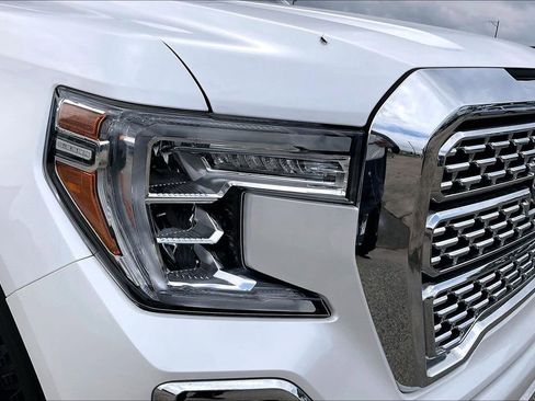 Used 2022 GMC Sierra 1500 Denali w/ Driver Alert Package II AWD/4WD image 33