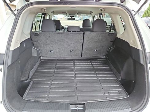 Used 2025 Nissan Rogue S image 20