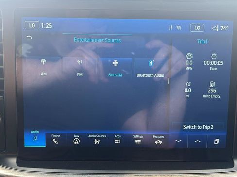 Used 2022 Ford F150 Lariat AWD/4WD image 27