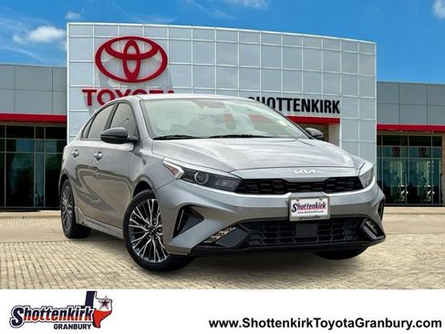Used 2024 Kia Forte GT-Line w/ GT-Line Premium Package image 1