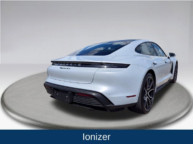 Used 2023 Porsche Taycan 4S w/ Premium Package AWD/4WD image 13