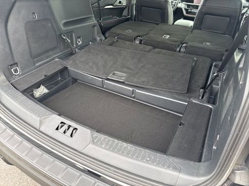 Used 2025 Ford Explorer ST-Line w/ ST-Line Street Pack image 49