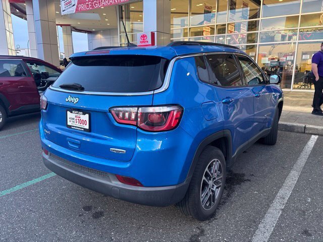 Used 2017 Jeep Compass Latitude w/ Popular Equipment Group AWD/4WD image 5