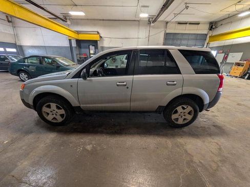 Used 2004 Saturn Vue AWD V6 image 47