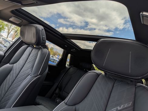 New 2026 Cadillac Optiq V AWD/4WD image 26