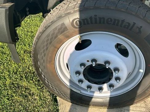 New 2025 Ford F550 2WD Regular Cab Super Duty image 8