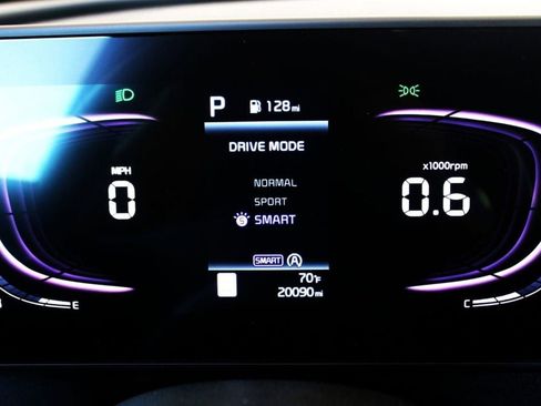 Used 2025 Kia Sportage EX FWD image 30