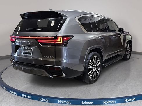 Certified 2024 Lexus LX 600 4WD w/ Luxury Package image 5