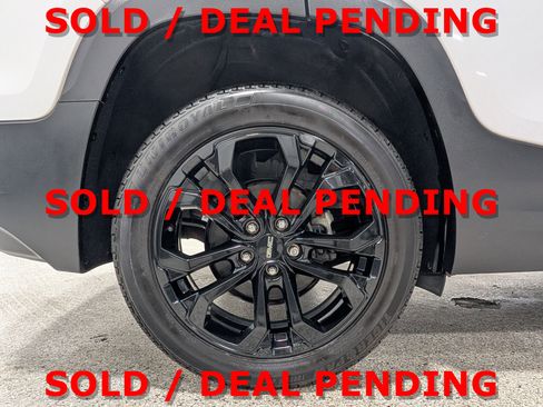 Used 2020 GMC Terrain SLE w/ Driver Convenience Package image 11