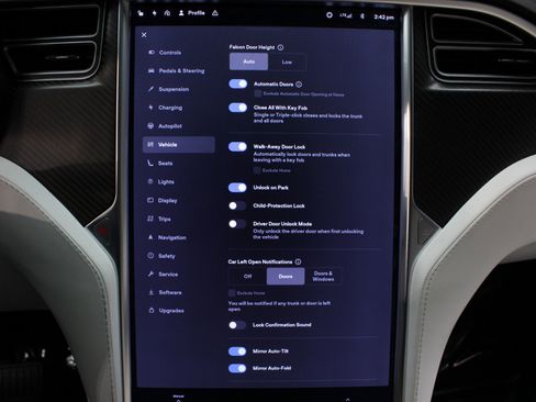 Used 2017 Tesla Model X 100D image 65