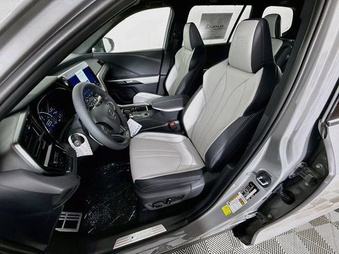 New 2026 Lexus TX 500h AWD w/ Technology Package image 16