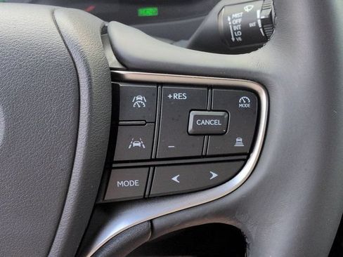 Certified 2025 Lexus UX 300h FWD w/ Accessory Package (Z2) image 25