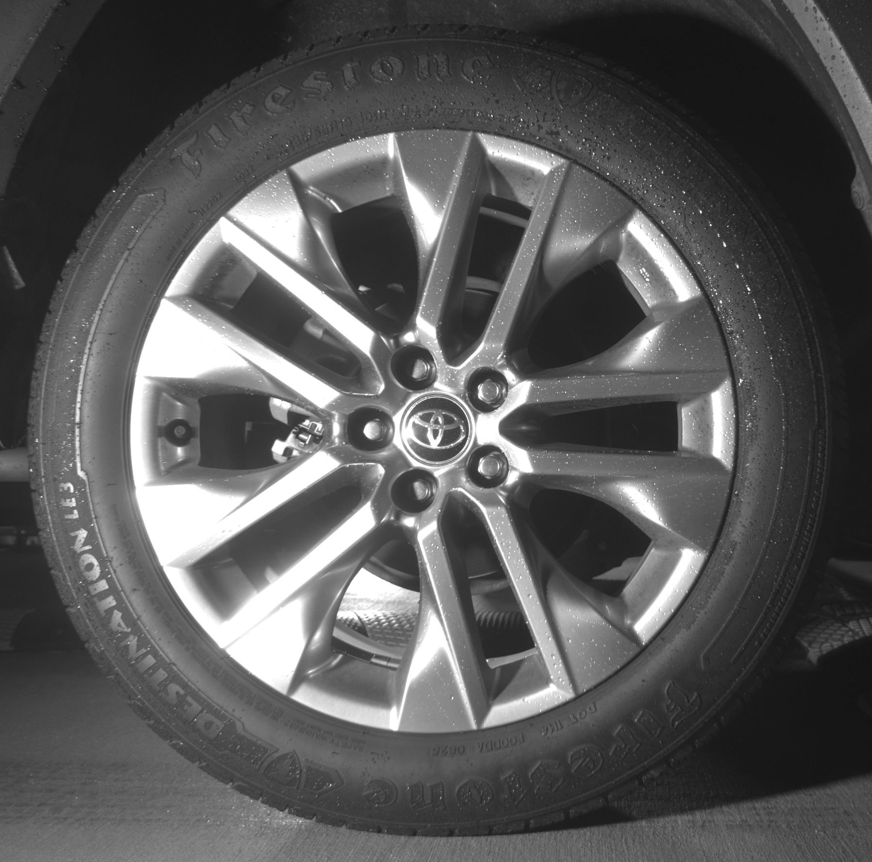Used 2021 Toyota RAV4 XLE Premium FWD image 11