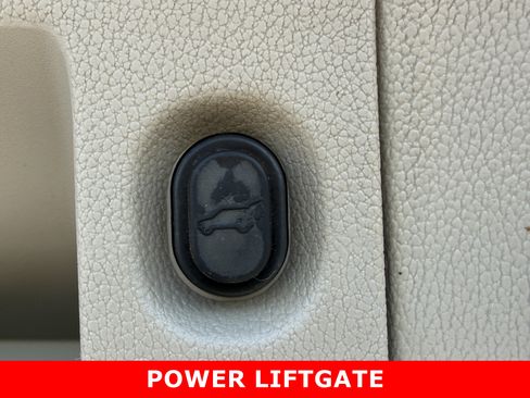 Used 2018 GMC Yukon Denali w/ Denali Ultimate Package AWD/4WD image 24