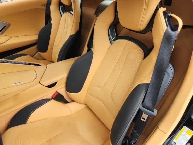Used 2022 Chevrolet Corvette Stingray Premium Conv w/ Z51 Performance Package RWD image 10