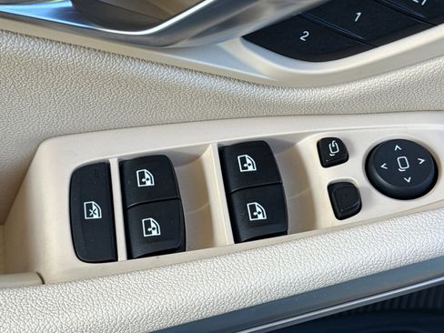 Used 2020 BMW 330i Sedan w/ Convenience Package image 13