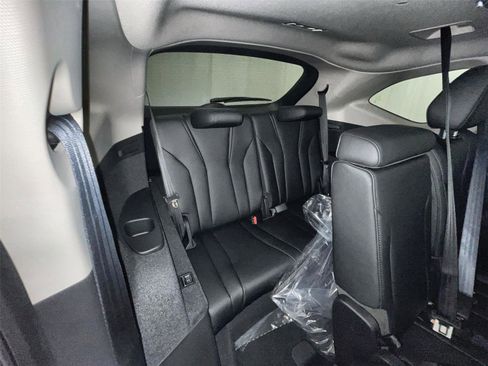 New 2026 Acura MDX SH-AWD image 24