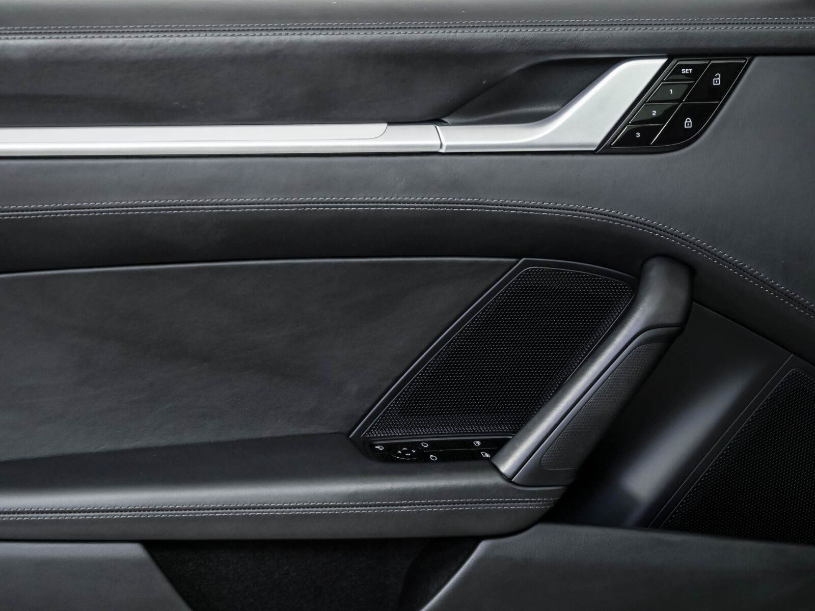 Certified 2021 Porsche 911 AWD/4WD image 6