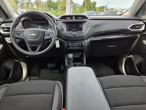 Used 2021 Chevrolet TrailBlazer LS AWD/4WD image 16