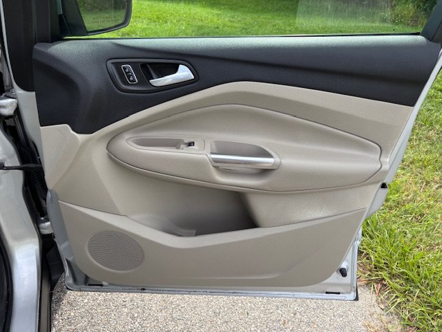 Used 2014 Ford Escape Titanium FWD image 13