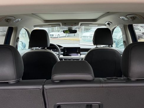 New 2026 Volkswagen Taos SE AWD/4WD image 19