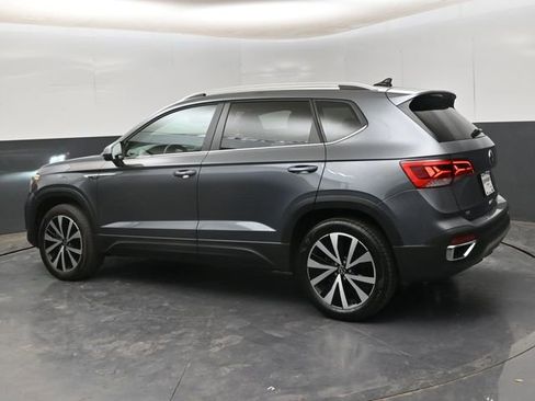 Used 2023 Volkswagen Taos SE AWD/4WD image 6
