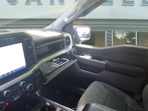 Used 2022 Ford F150 XLT w/ Equipment Group 302A High AWD/4WD image 21