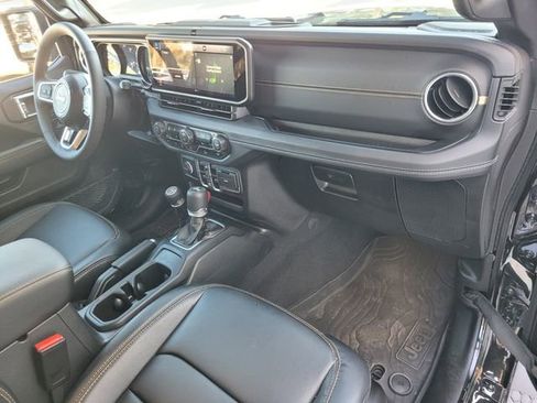 Certified 2025 Jeep Wrangler Unlimited Sahara image 18