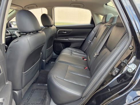 Used 2018 Nissan Altima 2.5 SL FWD image 32